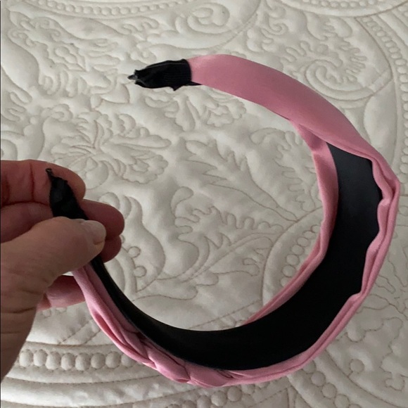 Four headbands - Picture 4 of 8